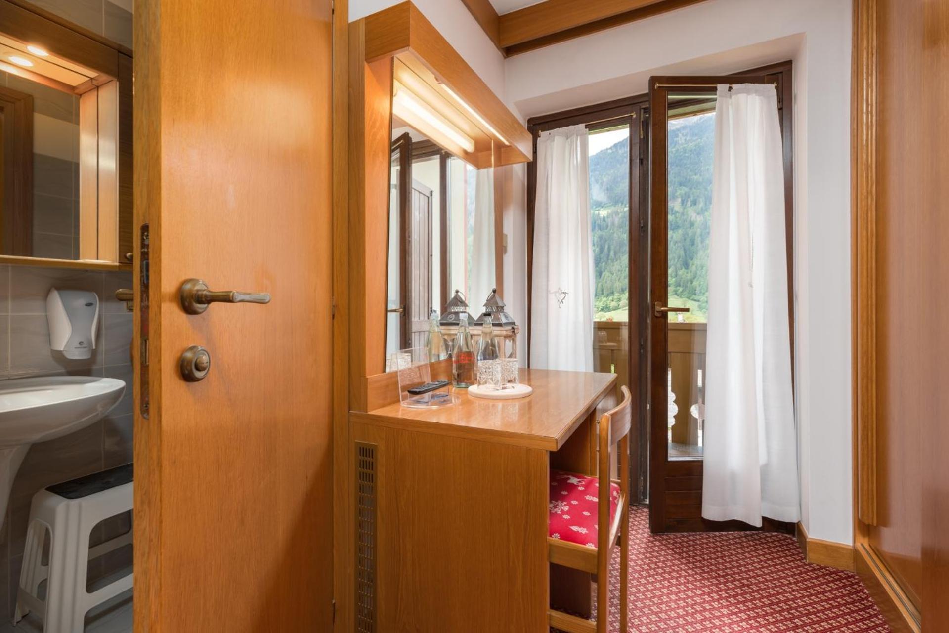 Hotel Bellavista Pinzolo Exterior photo